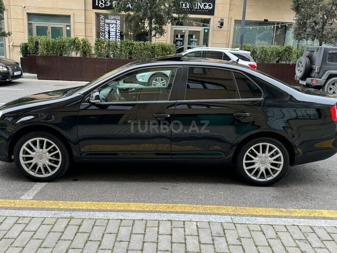 Volkswagen Jetta 2011, 255,000 km - 1.6 l - Bakı