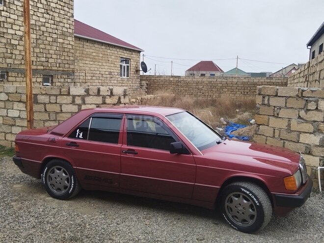 Mercedes 190 1992, 250,000 km - 2.0 л - Sumqayıt