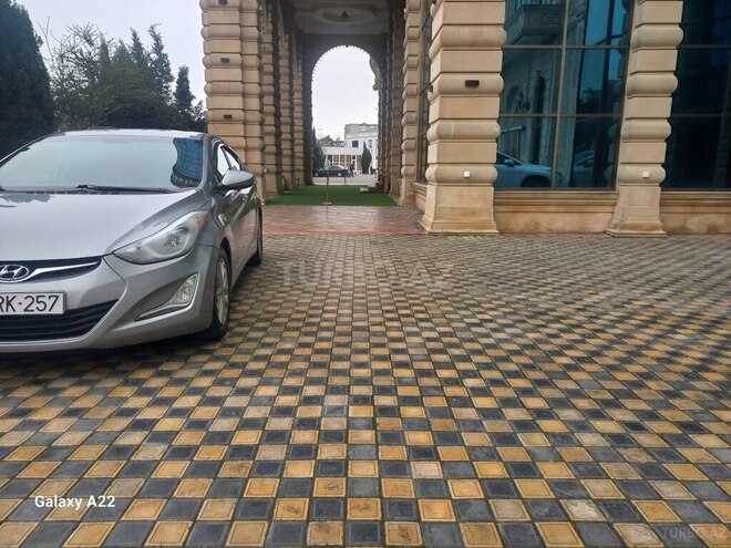 Hyundai Elantra 2015, 91,000 km - 1.8 л - Bakı
