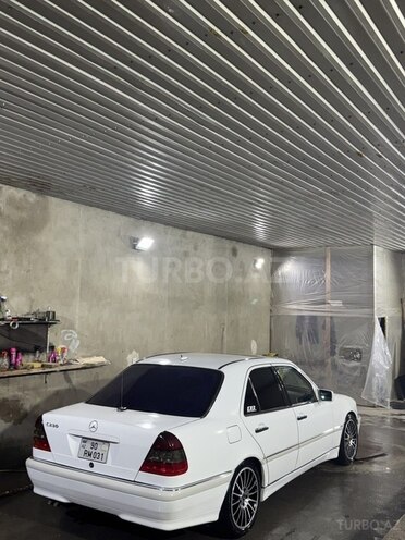 Mercedes C 230 2000, 297,000 km - 2.3 l - Bakı