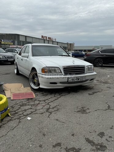 Mercedes C 230 2000, 297,000 km - 2.3 l - Bakı