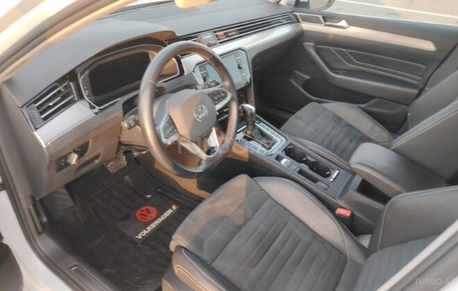 Volkswagen Passat 2021, 40,388 km - 2.0 l - Bakı