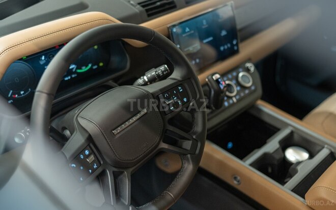 Land Rover Defender-10