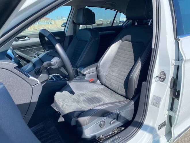 Volkswagen Passat 2021, 37,062 km - 2.0 l - Bakı