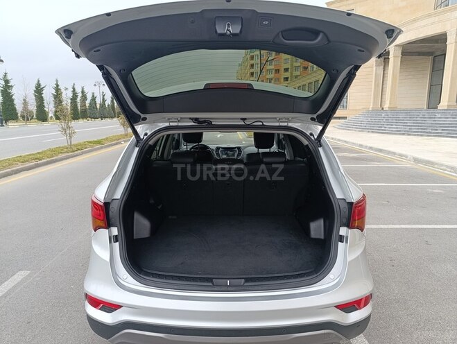 Hyundai Santa Fe-9