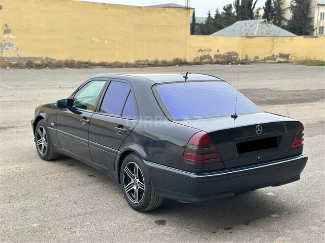 Mercedes C 180 1998, 250,000 km - 1.8 l - Salyan