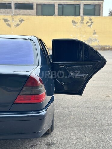 Mercedes C 180 1998, 250,000 km - 1.8 l - Salyan