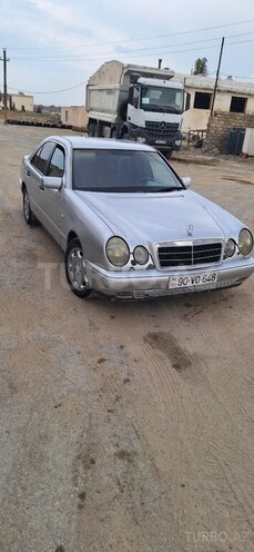 Mercedes E 230 1995, 435,532 km - 2.3 l - Bakı