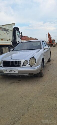 Mercedes E 230 1995, 435,532 km - 2.3 l - Bakı
