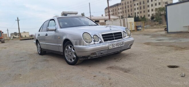 Mercedes E 230 1995, 435,532 km - 2.3 l - Bakı