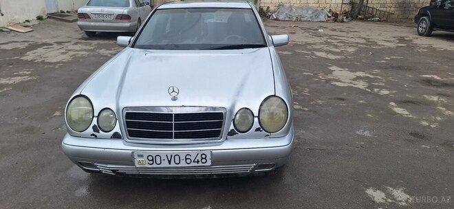 Mercedes E 230 1995, 435,532 km - 2.3 l - Bakı