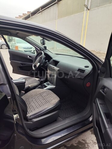 Opel Astra 2009, 205,000 km - 1.4 l - Bakı