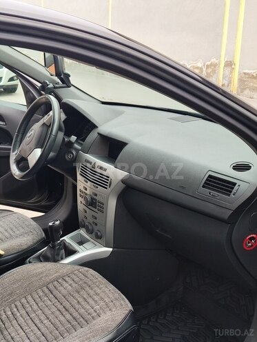 Opel Astra 2009, 205,000 km - 1.4 l - Bakı