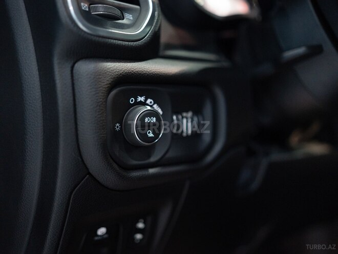 Dodge Ram-17