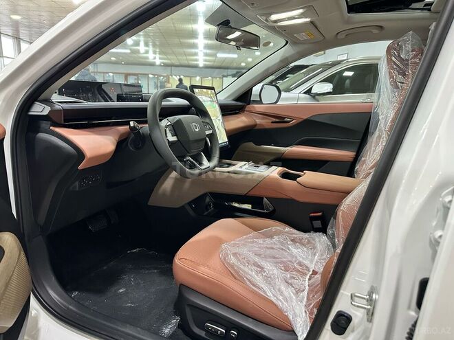 Changan Qiyuan A05-8