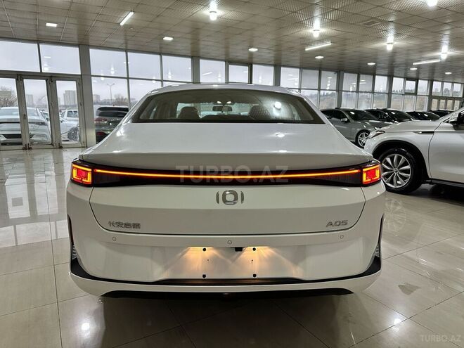 Changan Qiyuan A05-7