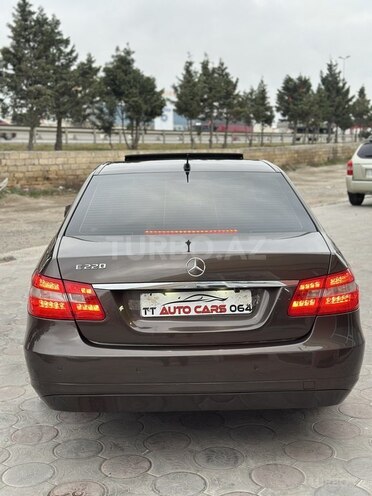 Mercedes E 220 d 2009, 235,000 km - 2.2 l - Sumqayıt