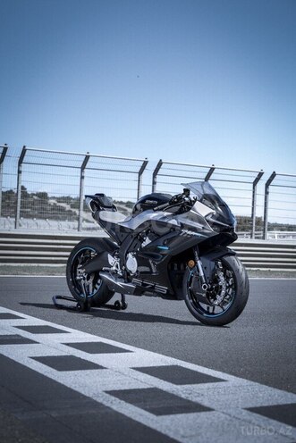 CFMOTO 675SR-R-1