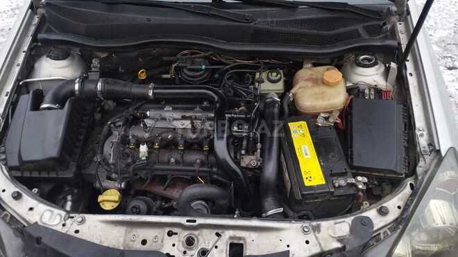 Opel Astra-13