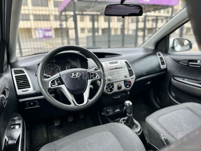 Hyundai i20 2010, 236,000 km - 1.4 l - Sumqayıt