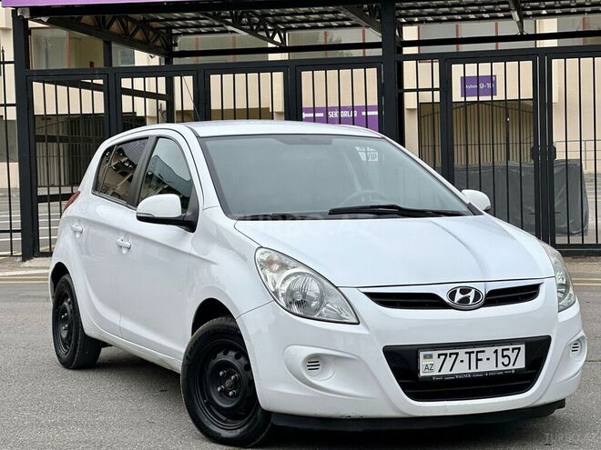 Hyundai i20 2010, 236,000 km - 1.4 l - Sumqayıt