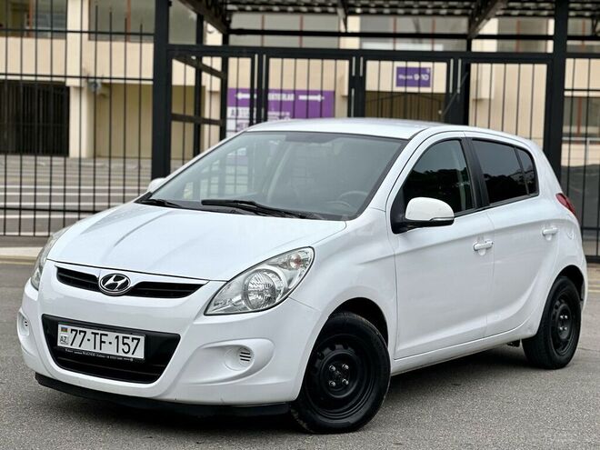 Hyundai i20 2010, 236,000 km - 1.4 l - Sumqayıt