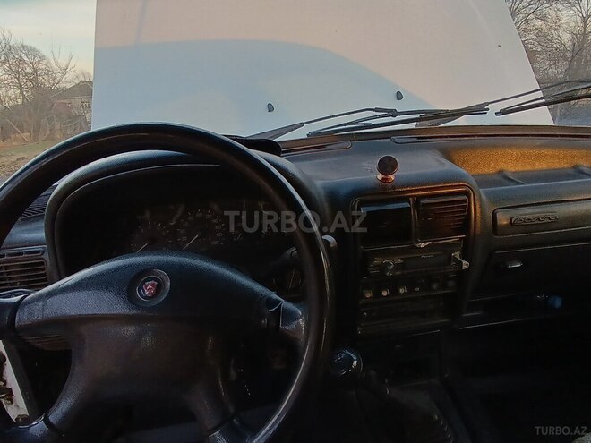 GAZ 31105 1999, 122,000 km - 2.4 l - Masallı