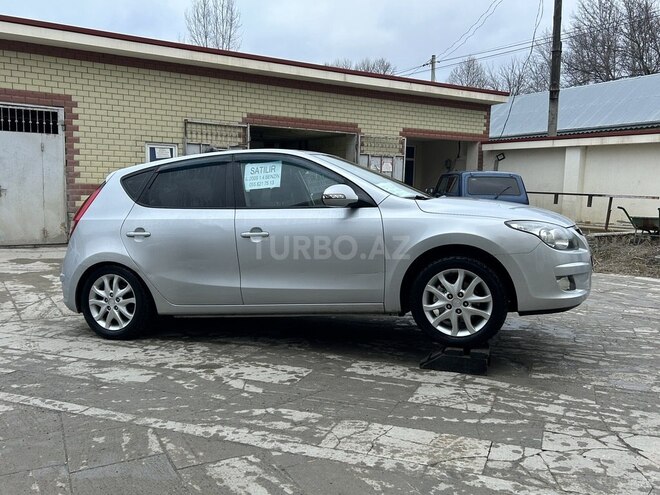 Hyundai i30 2009, 207,400 km - 1.4 l - İsmayıllı