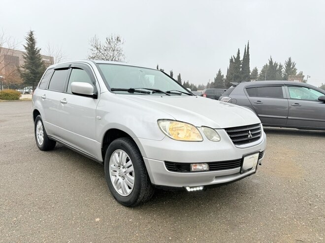 Mitsubishi Airtrek 2001, 296,000 km - 2.0 л - Tovuz