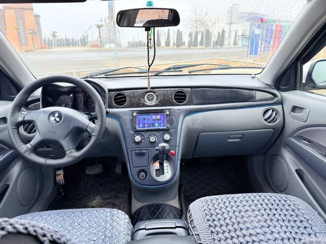Mitsubishi Airtrek 2001, 296,000 km - 2.0 л - Tovuz