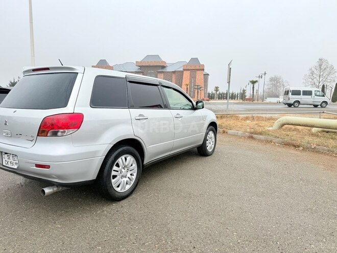 Mitsubishi Airtrek 2001, 296,000 km - 2.0 л - Tovuz
