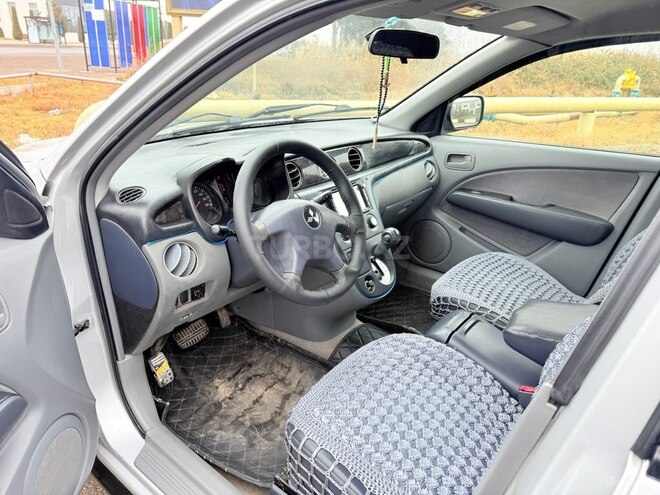 Mitsubishi Airtrek 2001, 296,000 km - 2.0 л - Tovuz