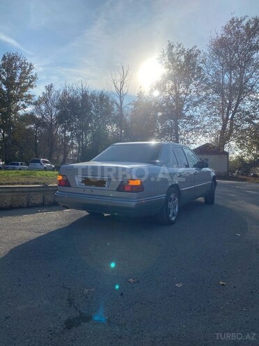 Mercedes E 220 1994, 500,000 km - 2.2 л - Beyləqan