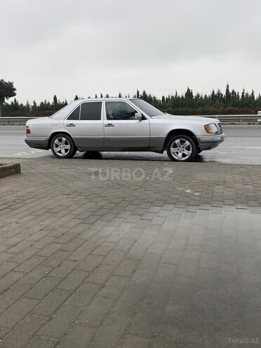 Mercedes E 220 1994, 500,000 km - 2.2 л - Beyləqan