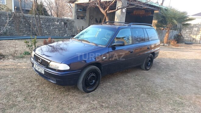 Opel Astra 1997, 350,000 km - 1.6 l - Zaqatala