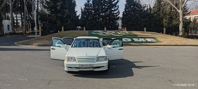 Mercedes C 180 1995, 300,000 km - 1.8 l - Mingəçevir