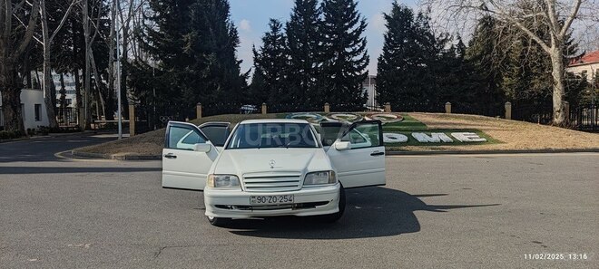 Mercedes C 180 1995, 300,000 km - 1.8 l - Mingəçevir