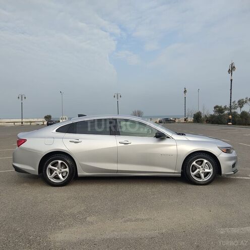 Chevrolet Malibu-13