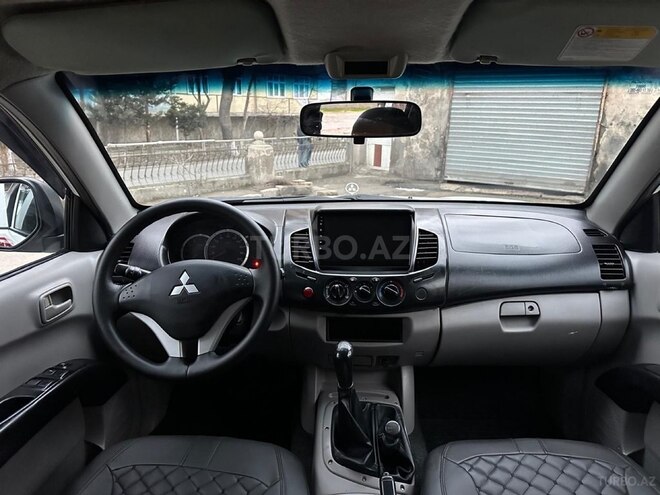 Mitsubishi L200 2015, 230,000 km - 2.5 l - Xırdalan