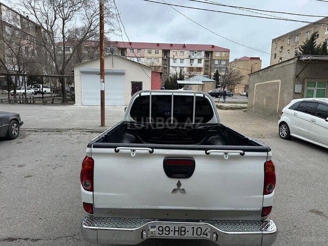 Mitsubishi L200 2015, 230,000 km - 2.5 l - Xırdalan