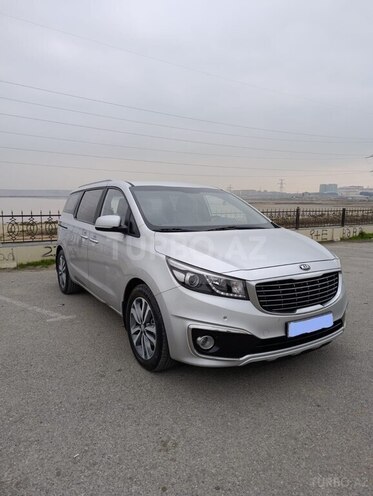Kia Carnival 2015, 215,000 km - 2.2 l - Bakı