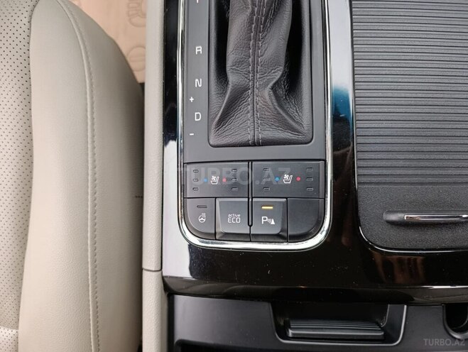 Kia Carnival 2015, 215,000 km - 2.2 l - Bakı