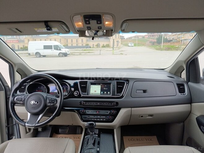 Kia Carnival 2015, 215,000 km - 2.2 l - Bakı