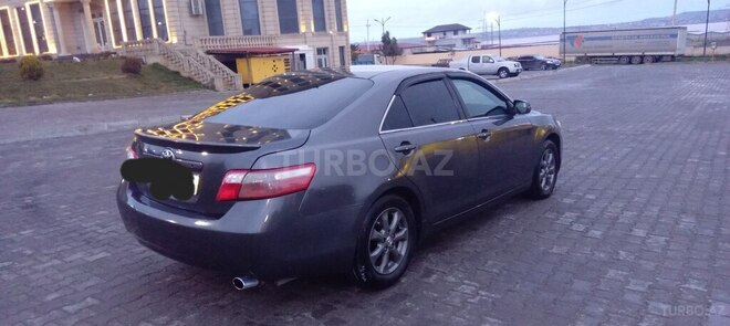 Toyota Camry-7