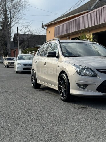 Hyundai i30 2011, 300,000 km - 1.4 л - Bakı