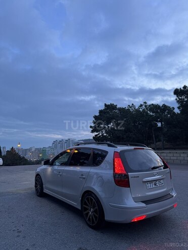 Hyundai i30 2011, 300,000 km - 1.4 л - Bakı