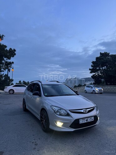 Hyundai i30 2011, 300,000 km - 1.4 л - Bakı