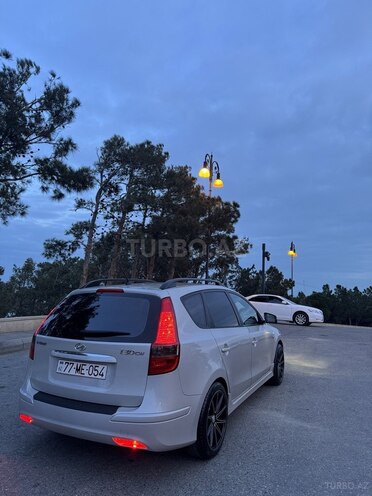 Hyundai i30 2011, 300,000 km - 1.4 л - Bakı