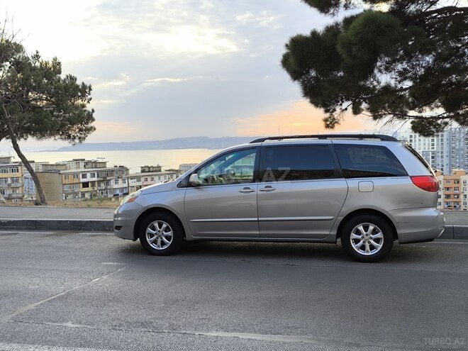 Toyota Sienna 2005, 230,000 km - 3.3 л - Bakı