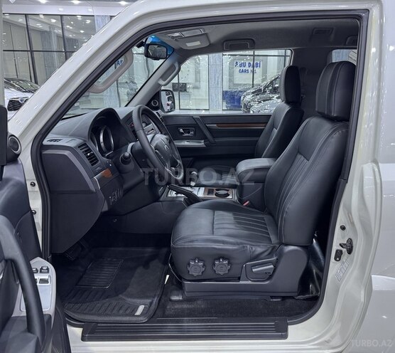 Mitsubishi Pajero 2008, 158,700 km - 3.0 l - Bakı